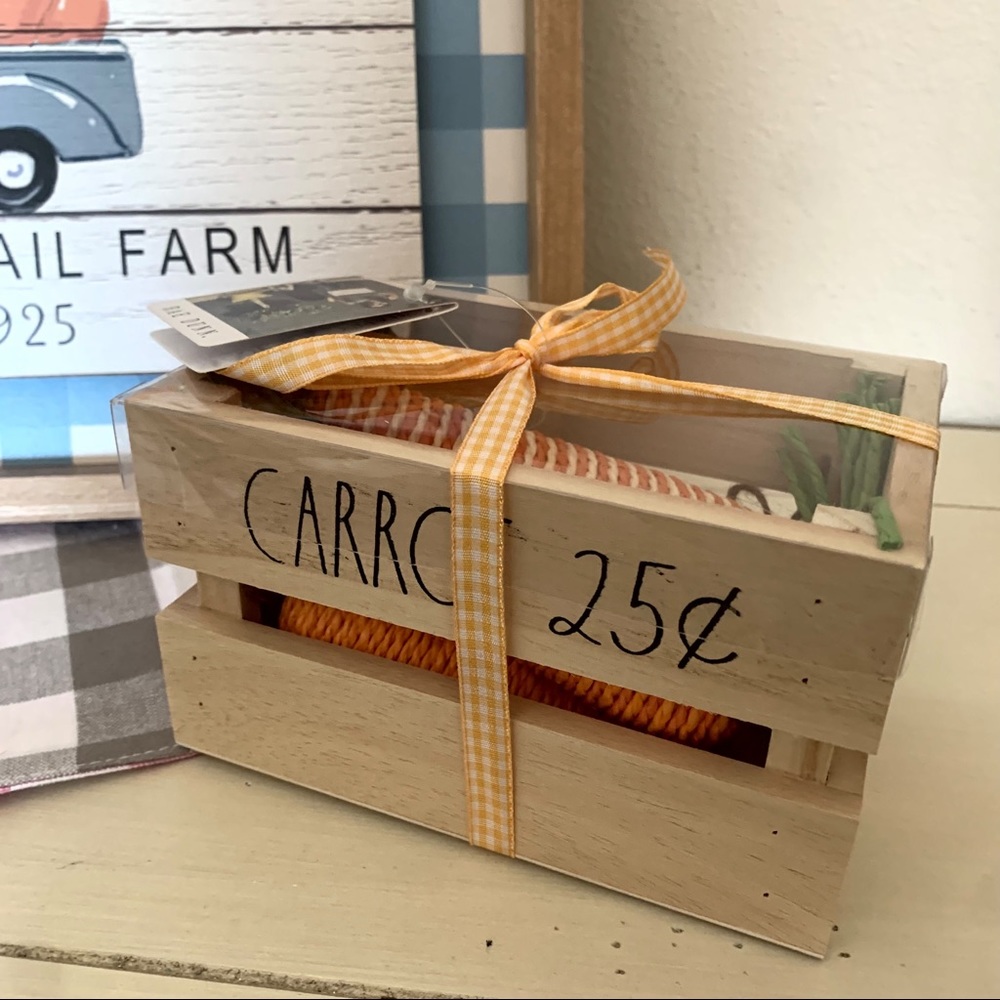 Rae Dunn Crate of Carrots
